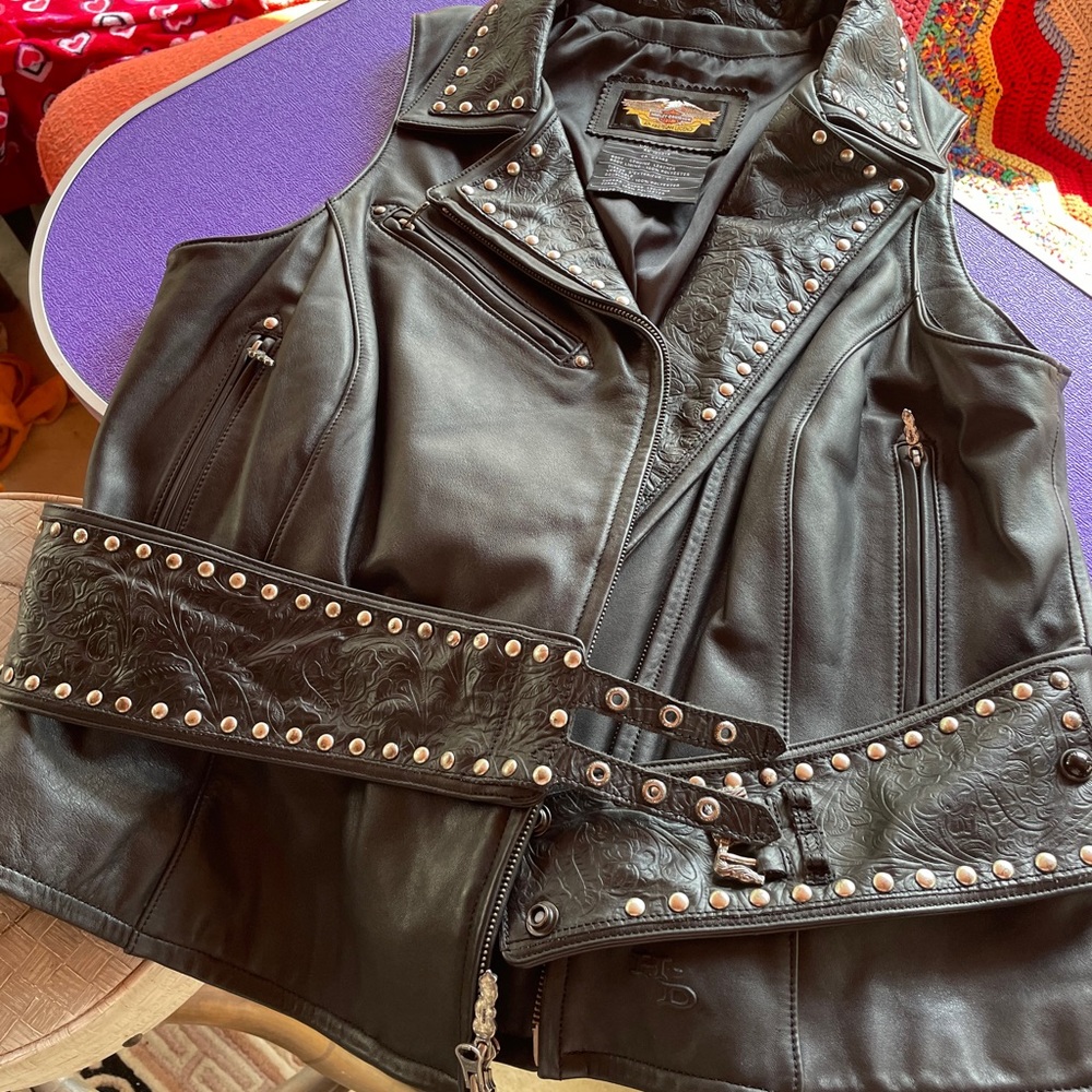 Harley Davidson black leather biker vest size 1w